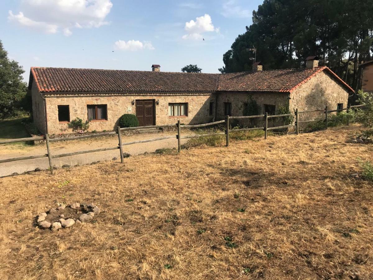 Casa Rural Los Robles Acebo Exterior foto